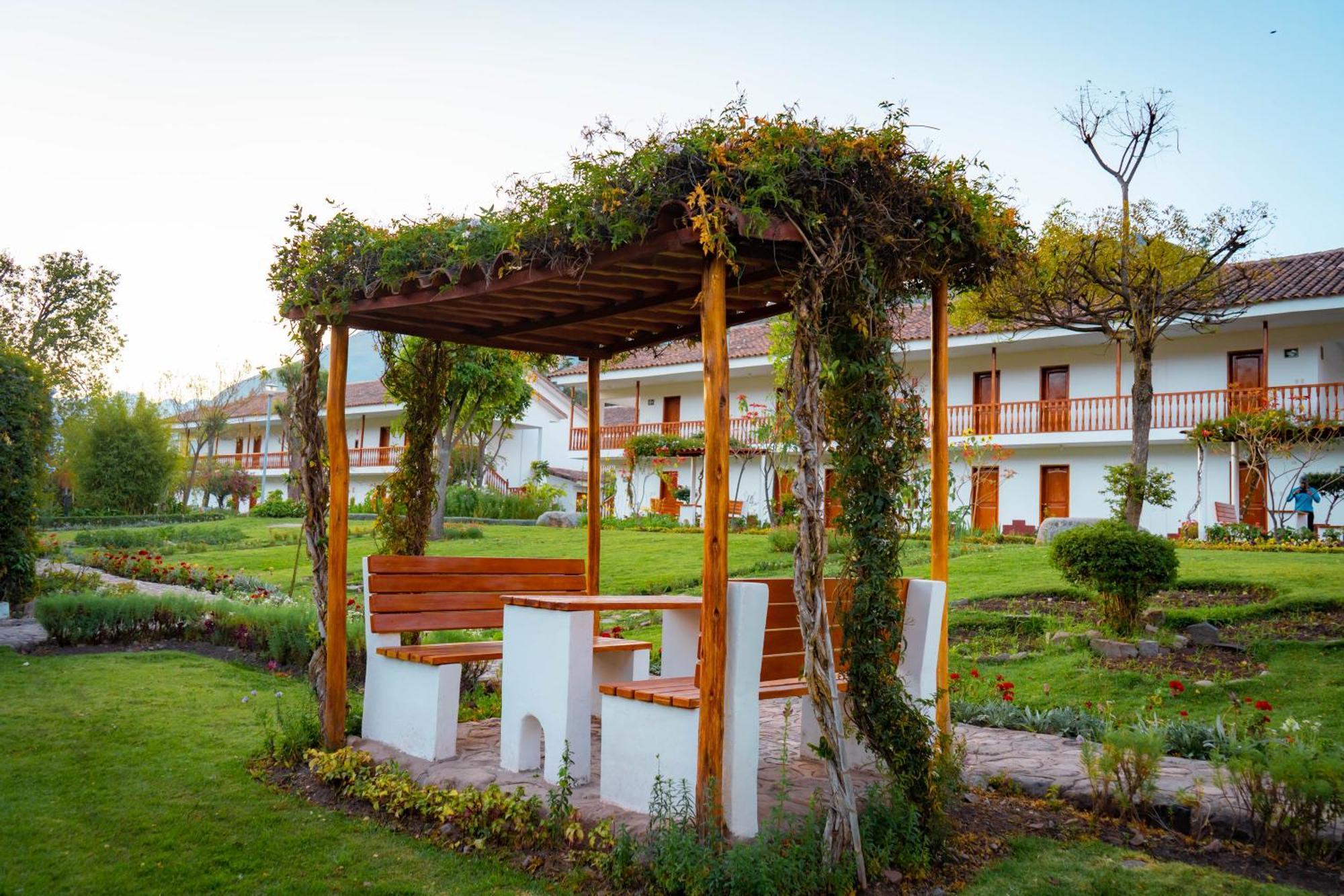 Hotel Agustos Urubamba Kültér fotó