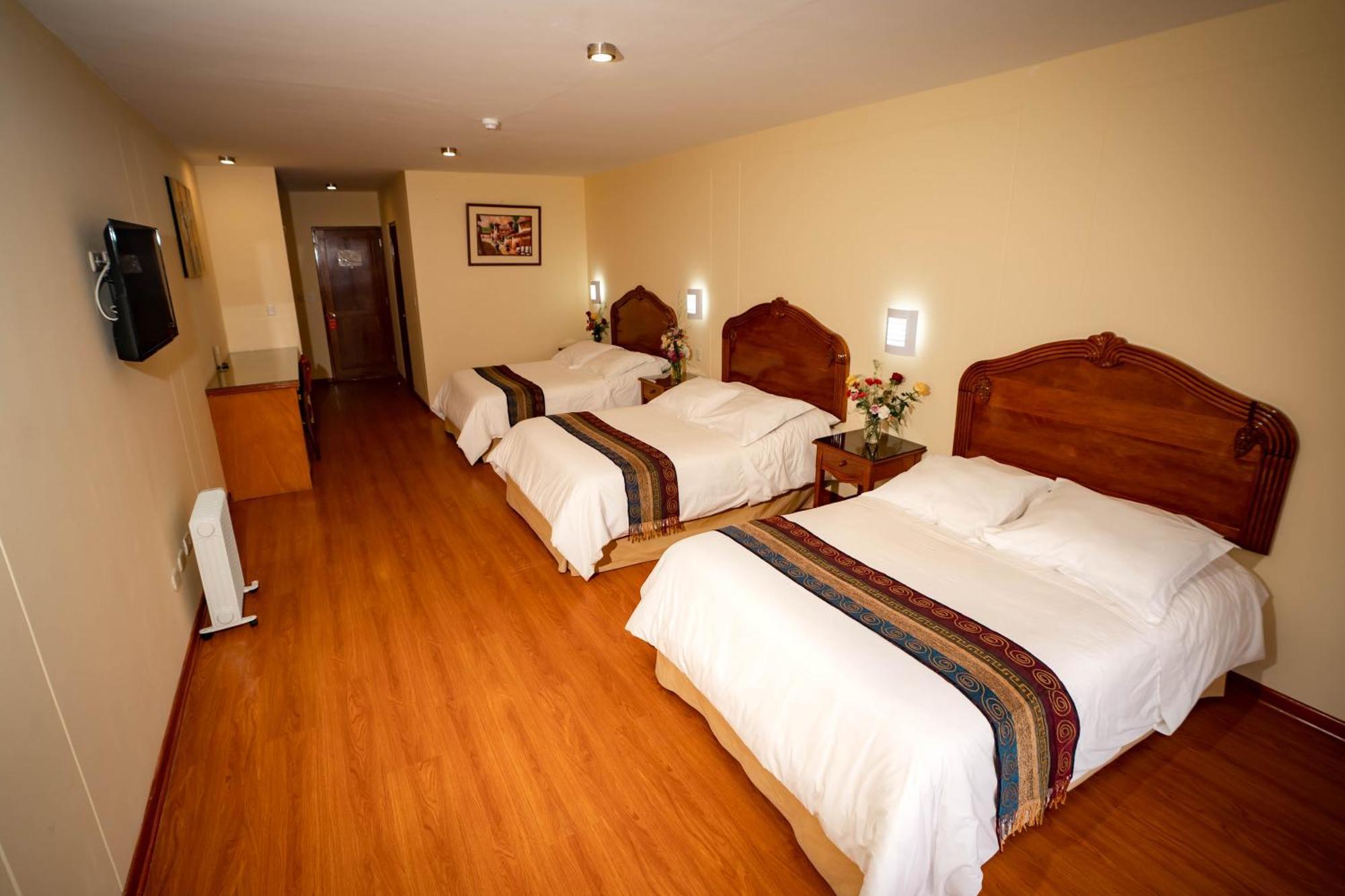 Hotel Agustos Urubamba Kültér fotó